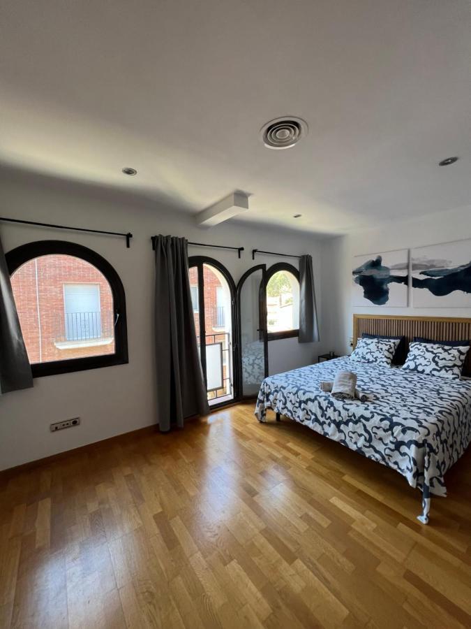 Casa Neus, Casa Cerca De Barcelona Villa Sant Feliu de Llobregat Luaran gambar