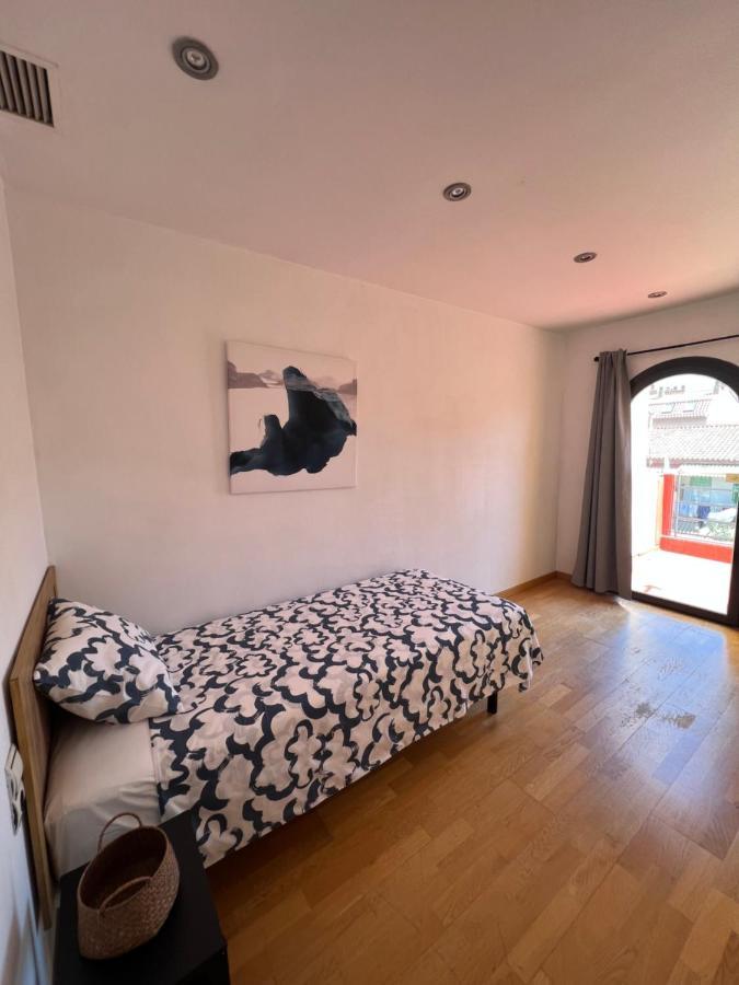 Casa Neus, Casa Cerca De Barcelona Villa Sant Feliu de Llobregat Luaran gambar