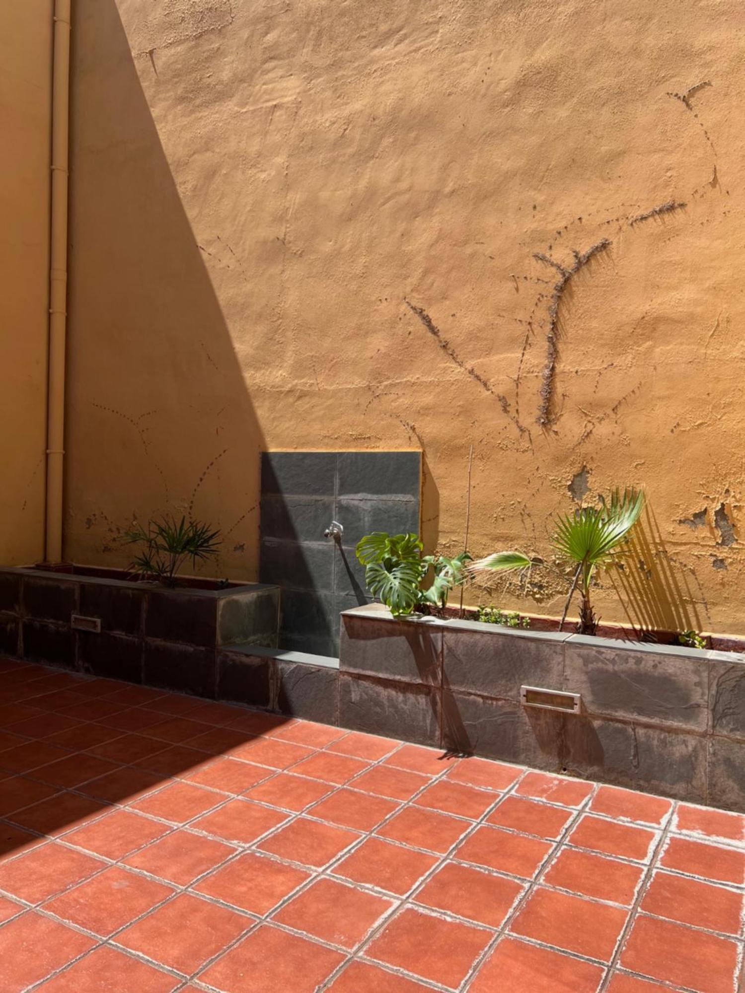 Casa Neus, Casa Cerca De Barcelona Villa Sant Feliu de Llobregat Luaran gambar